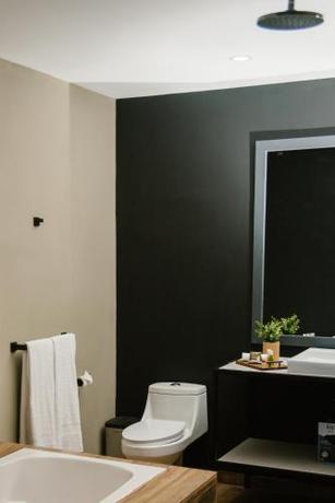 Imagen general del Cardedeu Hotel Lago de Coatepeque. Foto 11