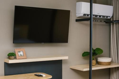 Imagen general del Cardedeu Hotel Lago de Coatepeque. Foto 12