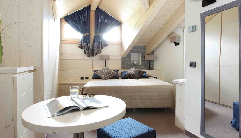 Imagen de la habitación del Cardo hotel. Foto 3