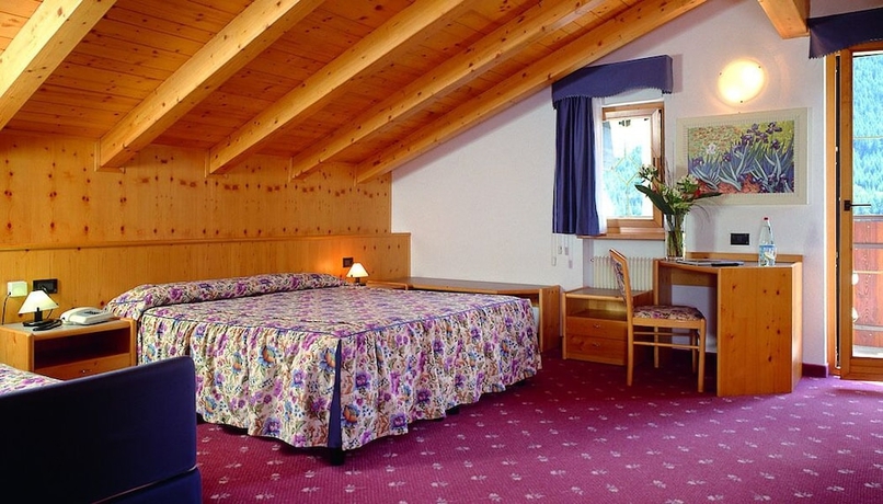 Imagen de la habitación del Cardo hotel. Foto 13