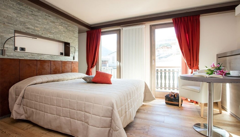 Imagen de la habitación del Cardo hotel. Foto 16