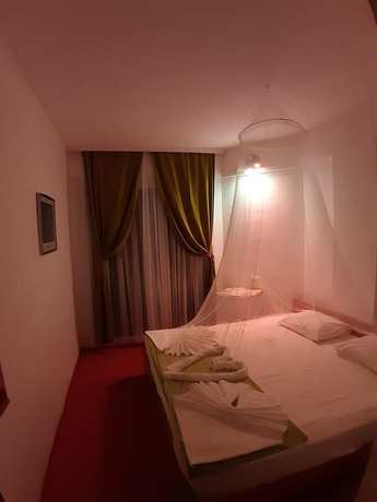 Imagen de la habitación del Caretta Caretta Hotel. Foto 6