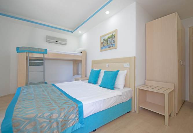 Imagen de la habitación del Carina Resort Hotel. Foto 13