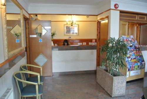 Imagen general del Carlton Hotel. Foto 3