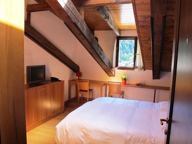 Imagen de la habitación del Casa Alpina Don Guanella. Foto 13