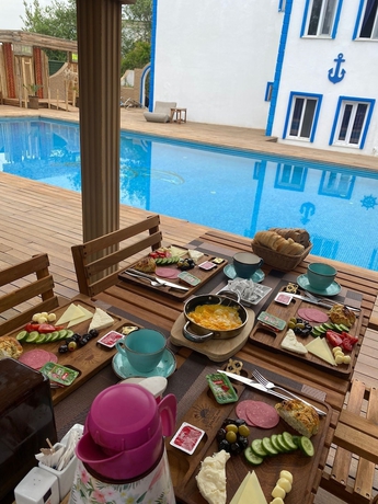 Imagen del bar/restaurante del Casa Del Mar Bodrum. Foto 8