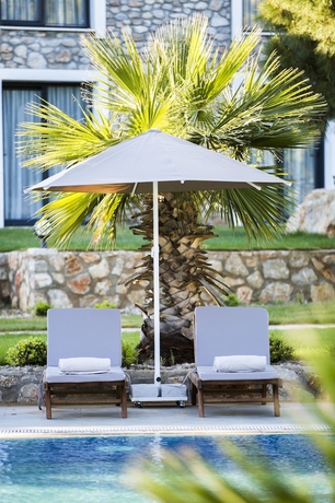 Imagen de la piscina del Casa Elia. Foto 19