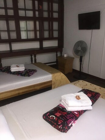 Imagen de la habitación del Casa Hotel Don Quijote. Foto 13