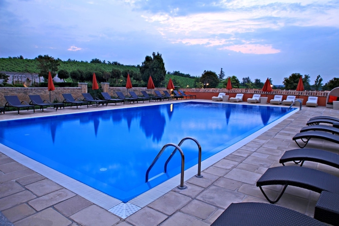 Imagen de la piscina del Casa Munfrà. Foto 19