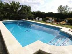 Imagen de la piscina del Casa Rural El Par&eacute;ntesis. Foto 4
