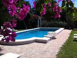 Imagen de la piscina del Casa Rural El Par&eacute;ntesis. Foto 5