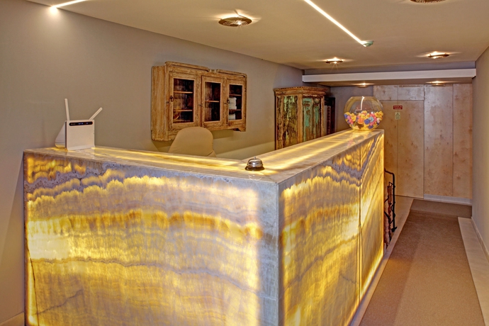 Imagen de los interiores del Casa da Pra&ccedil;a Guesthouse Sesimbra. Foto 15