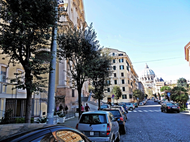 Imagen de los exteriores del Casa per Ferie Santa Maria Alle Fornaci. Foto 9