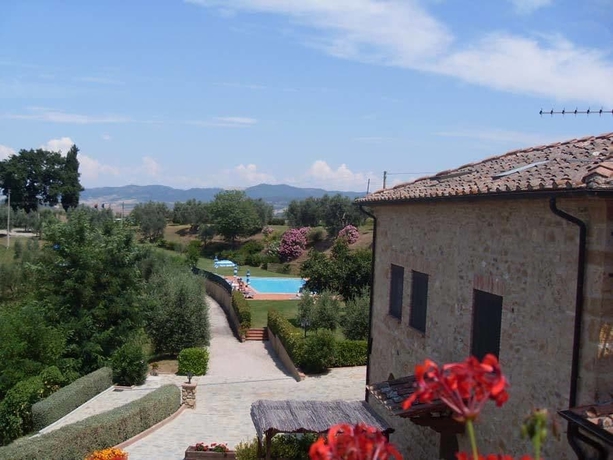 Imagen de los exteriores del Casale Giulia. Foto 16