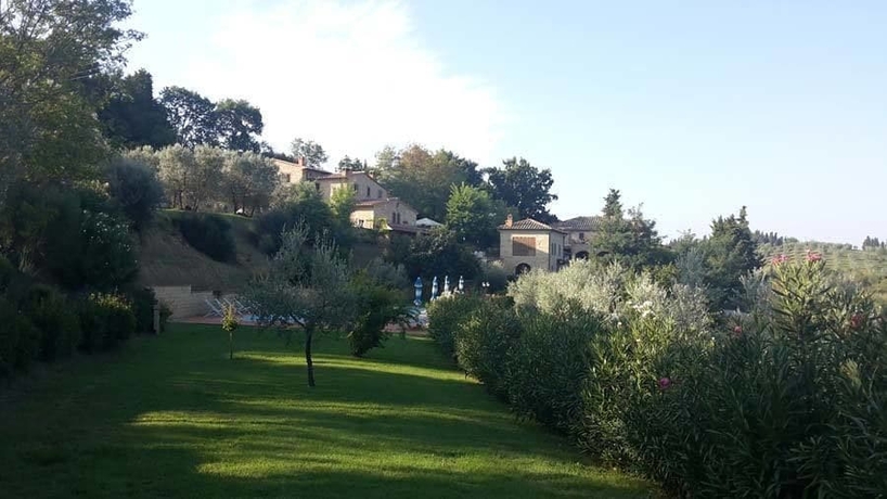 Imagen de los exteriores del Casale Giulia. Foto 17