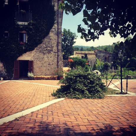 Imagen de los exteriores del Casale Kolidur. Foto 7