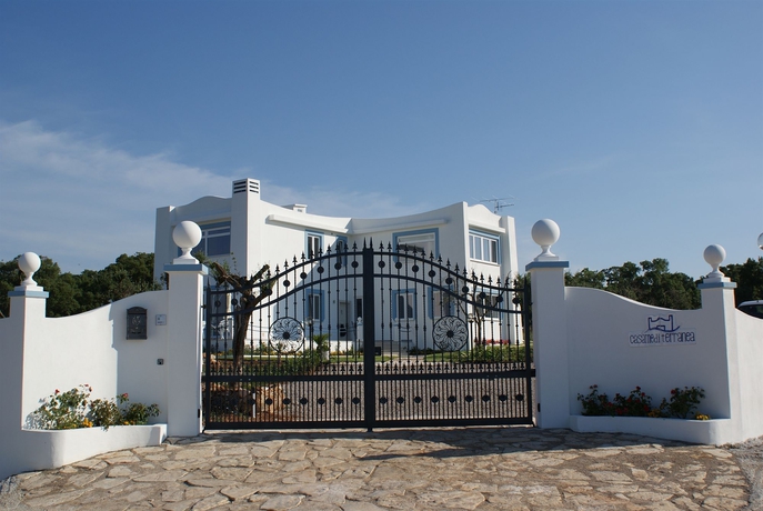 Imagen de los exteriores del Casamediterranea. Foto 11