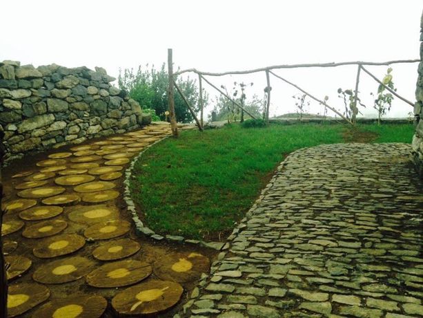 Imagen de los exteriores del Casas da Levada. Foto 11