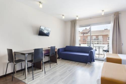 Imagen de la habitación del Castelldefels Suites. Foto 5