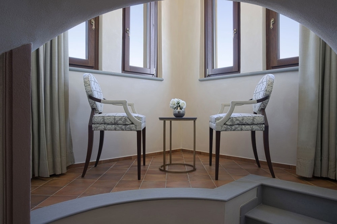 Imagen de la habitación del Castello Bonaria Wine and Spa Resort. Foto 15