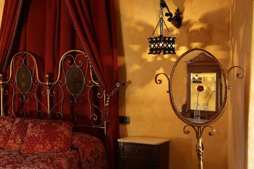 Imagen de la habitación del Castello Di Tornano. Foto 5