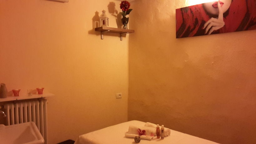 Imagen de la habitación del Castello Izzalini Todi Resort. Foto 8