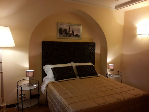 Imagen de la habitación del Castello Izzalini Todi Resort. Foto 9