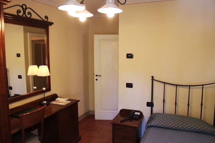 Imagen de la habitación del Castello Montegiove. Foto 12