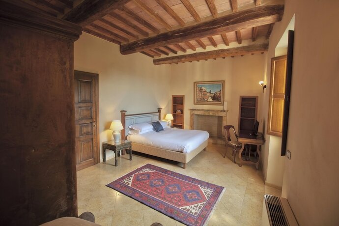 Imagen de la habitación del Castello delle Serre. Foto 19