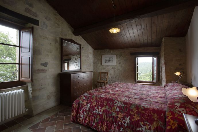 Imagen de la habitación del Castello di Cisterna. Foto 10