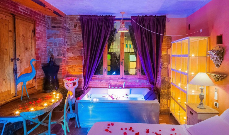 Imagen de la habitación del Castello di Montalbano. Foto 5