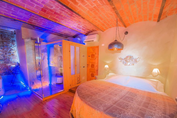 Imagen de la habitación del Castello di Montalbano. Foto 13