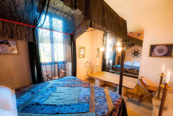 Imagen de la habitación del Castello di Montalbano. Foto 14