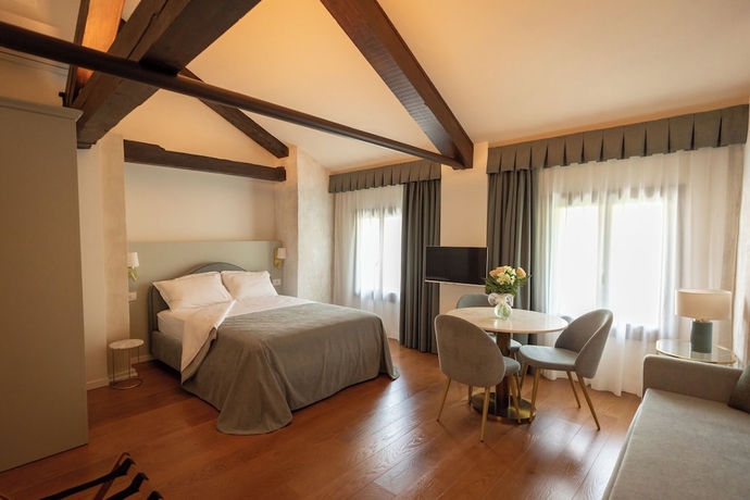 Imagen de la habitación del Castello di Porc&igrave;a - Residence. Foto 10