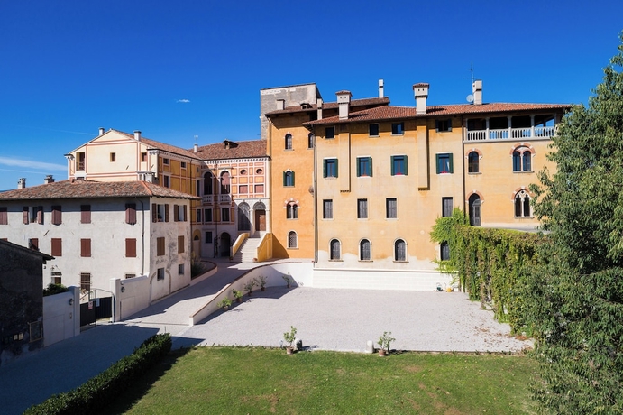 Imagen general del Castello di Porcìa - Residence. Foto 1