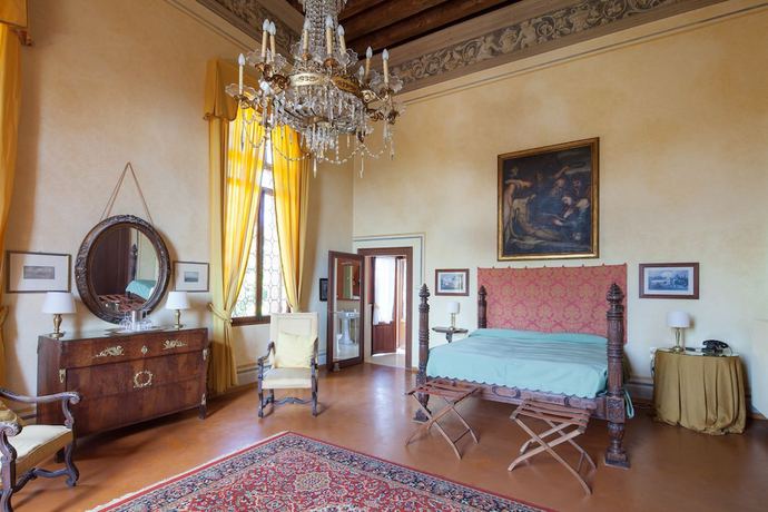 Imagen de la habitación del Castello di Roncade. Foto 7