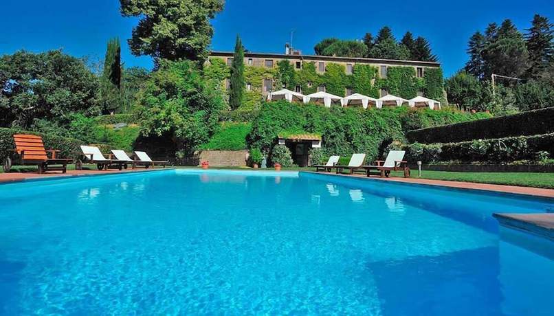 Imagen de la piscina del Castello di Santa Cristina. Foto 17