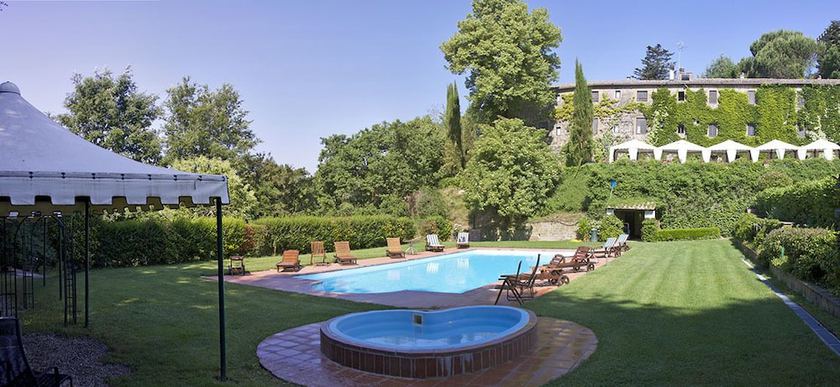 Imagen de la piscina del Castello di Santa Cristina. Foto 18