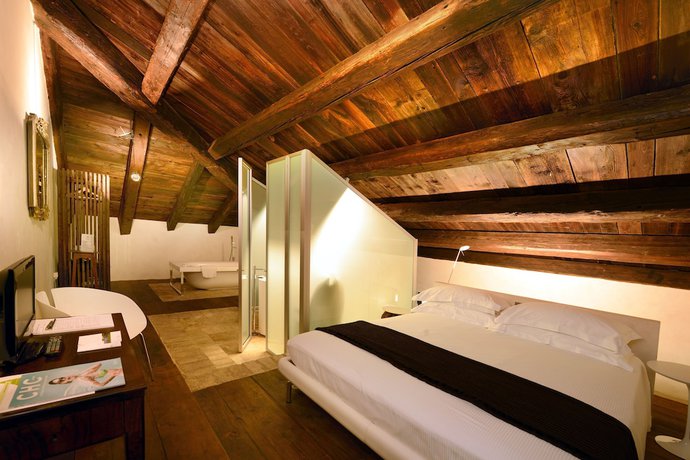 Imagen de la habitación del Castello di Semivicoli. Foto 5