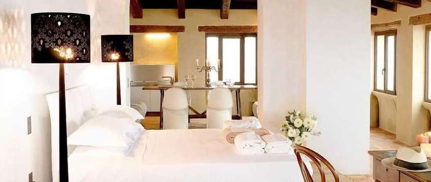 Imagen de la habitación del Castello di Semivicoli. Foto 11