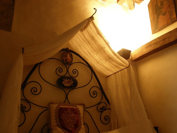 Imagen de la habitación del Castello di Vigoleno. Foto 8