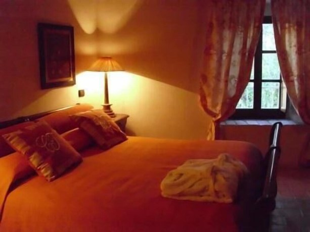 Imagen de la habitación del Castello di Vigoleno. Foto 19