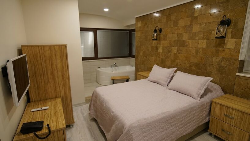 Imagen de la habitación del Castle Nolana Hotel and Horse Club. Foto 13