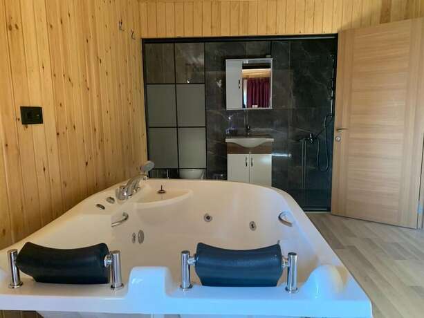 Imagen de la habitación del Castle Nolana Hotel and Horse Club. Foto 16