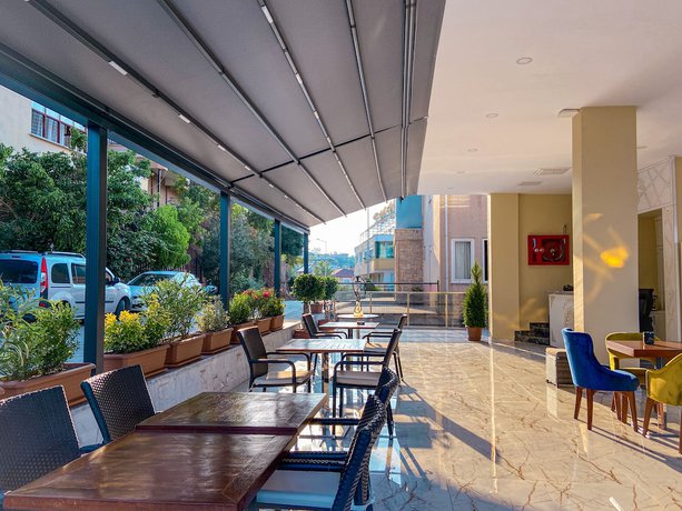 Imagen del bar/restaurante del Castle\'s Light Boutique Hotel. Foto 2