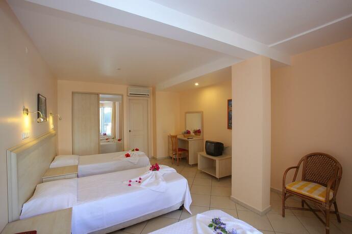 Imagen general del Catamaran Hotel. Foto 1