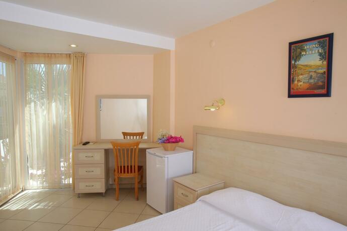 Imagen general del Catamaran Hotel. Foto 2
