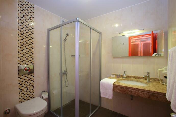 Imagen general del Catamaran Hotel. Foto 4
