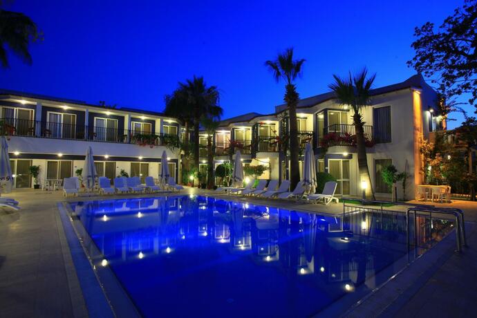 Imagen general del Catamaran Hotel. Foto 11