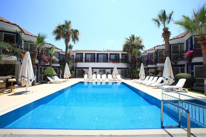 Imagen general del Catamaran Hotel. Foto 12
